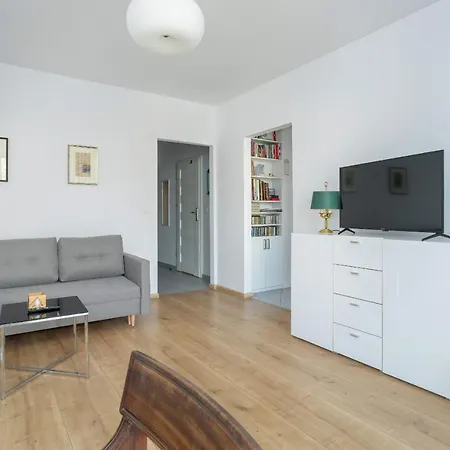 Stylish For 2 With Balcony Robocza By Renters Lägenhet Poznań